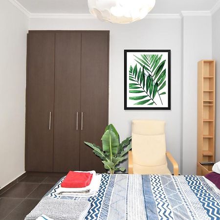 Modern Apartment In The Heart Of The City Larissa Ngoại thất bức ảnh