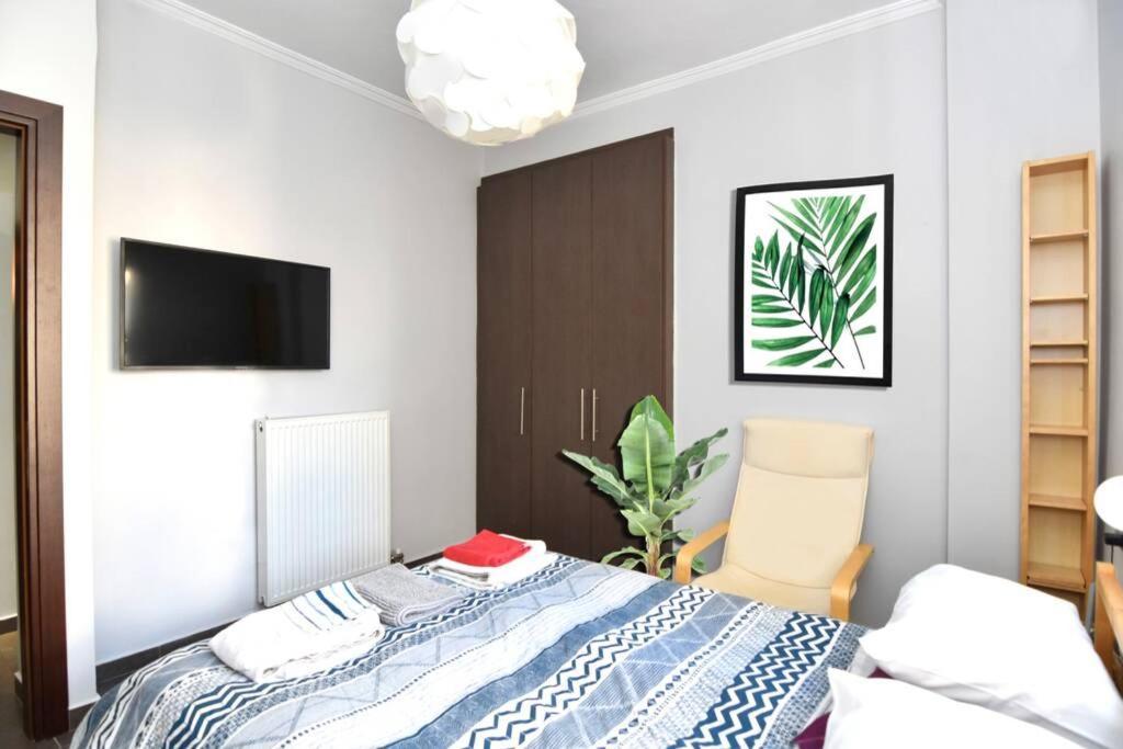 Modern Apartment In The Heart Of The City Larissa Ngoại thất bức ảnh